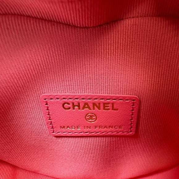 Chanel Pink Heart Bag Mini 22S CC small Lambskin Leather Crossbody bag New w/tag - Picture 12 of 15